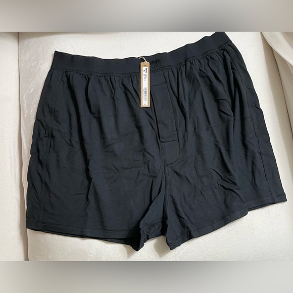 NWT Skims Boyfriend Loose Boxer Shorts Onyx Size M - Picture 4 of 6